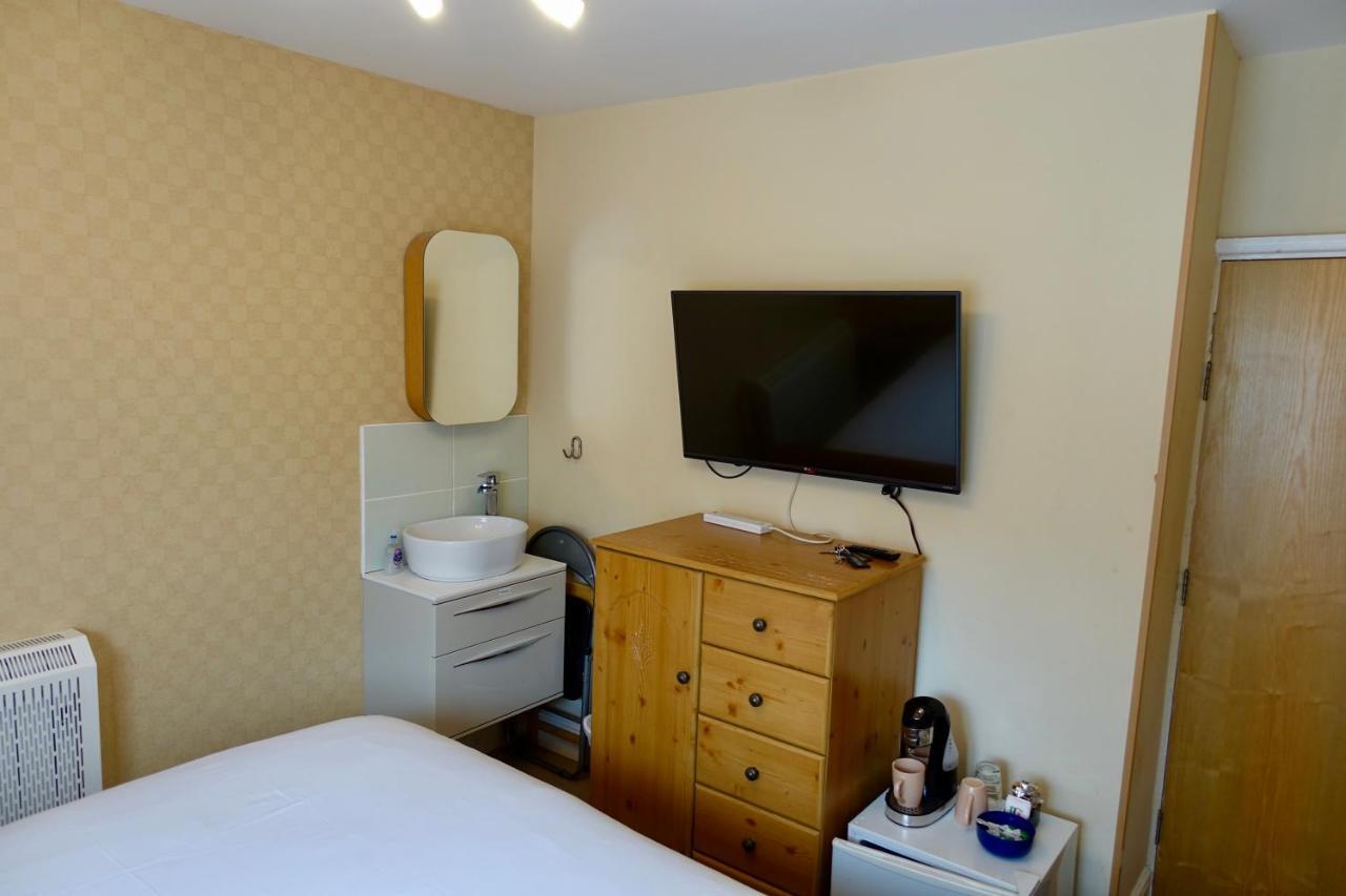 Abinger Guest House لايستر المظهر الخارجي الصورة